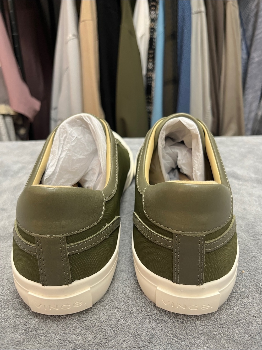 Vince Olive Smoke Fulton Low-Top Men's Sneakers New In Box - Picture 6 of 6